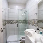 公寓 Soleil D'ete - Netflix & Wifi - Balcon - Climatisation - Parking Gratuit - Check-in 24h24 - Emplacement Velos - Goodmarning *