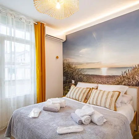 Soleil D'été - Netflix&wifi - Balcon - Climatisation - Parking Gratuit - Check-in 24h24 - Emplacement Vélos - Goodmarning Châlons-en-Champagne