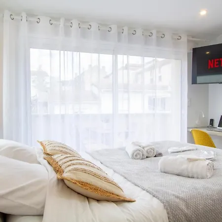 Soleil D'été - Netflix&wifi - Balcon - Climatisation - Parking Gratuit - Check-in 24h24 - Emplacement Vélos - Goodmarning