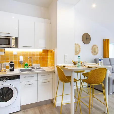 Soleil D'été - Netflix&wifi - Balcon - Climatisation - Parking Gratuit - Check-in 24h24 - Emplacement Vélos - Goodmarning Apartamento Châlons-en-Champagne