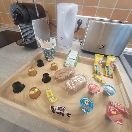 Appartamento Soleil D'été - Netflix&wifi - Balcon - Climatisation - Parking Gratuit - Check-in 24h24 - Emplacement Vélos - Goodmarning